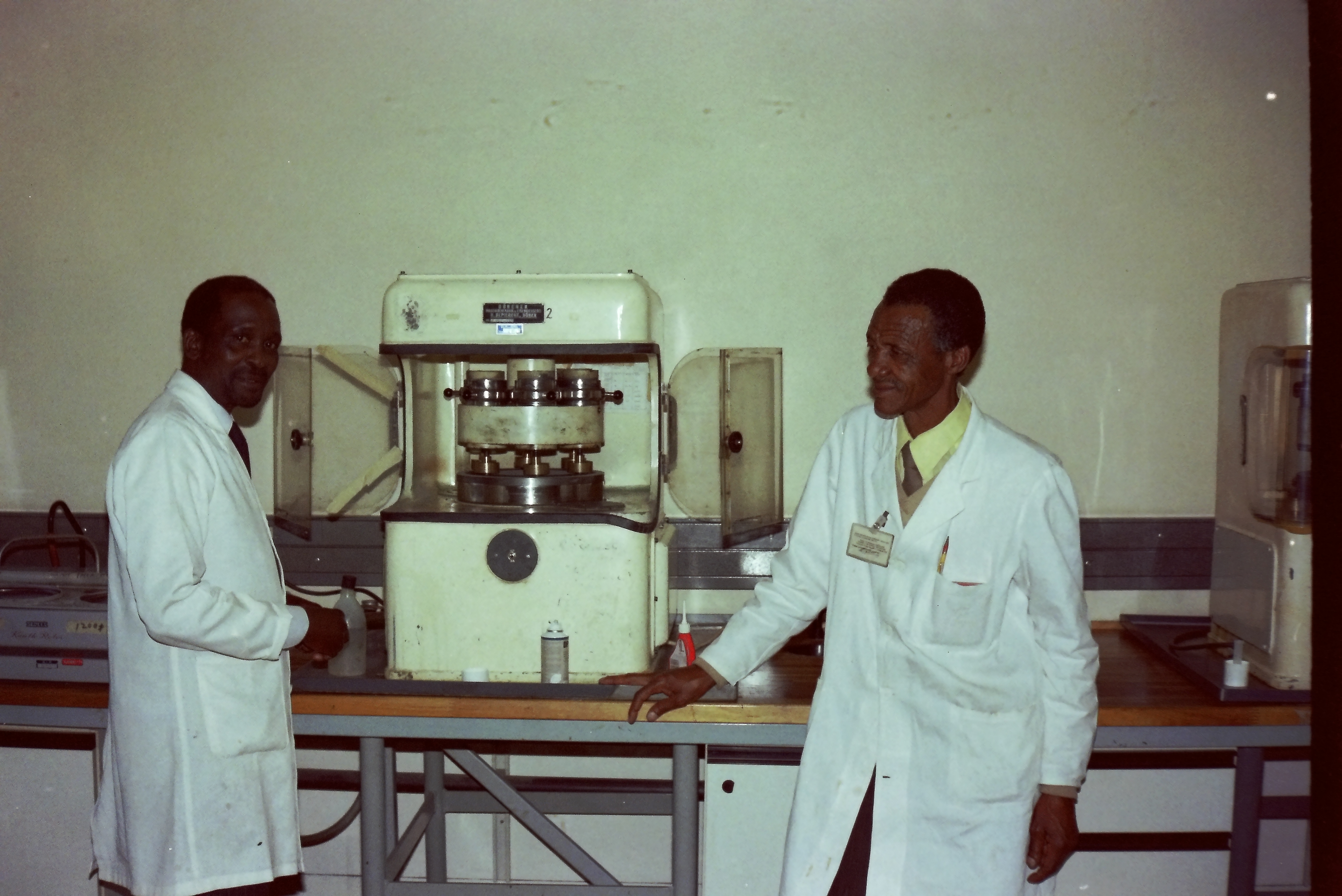 The polishing staff of mineralogy