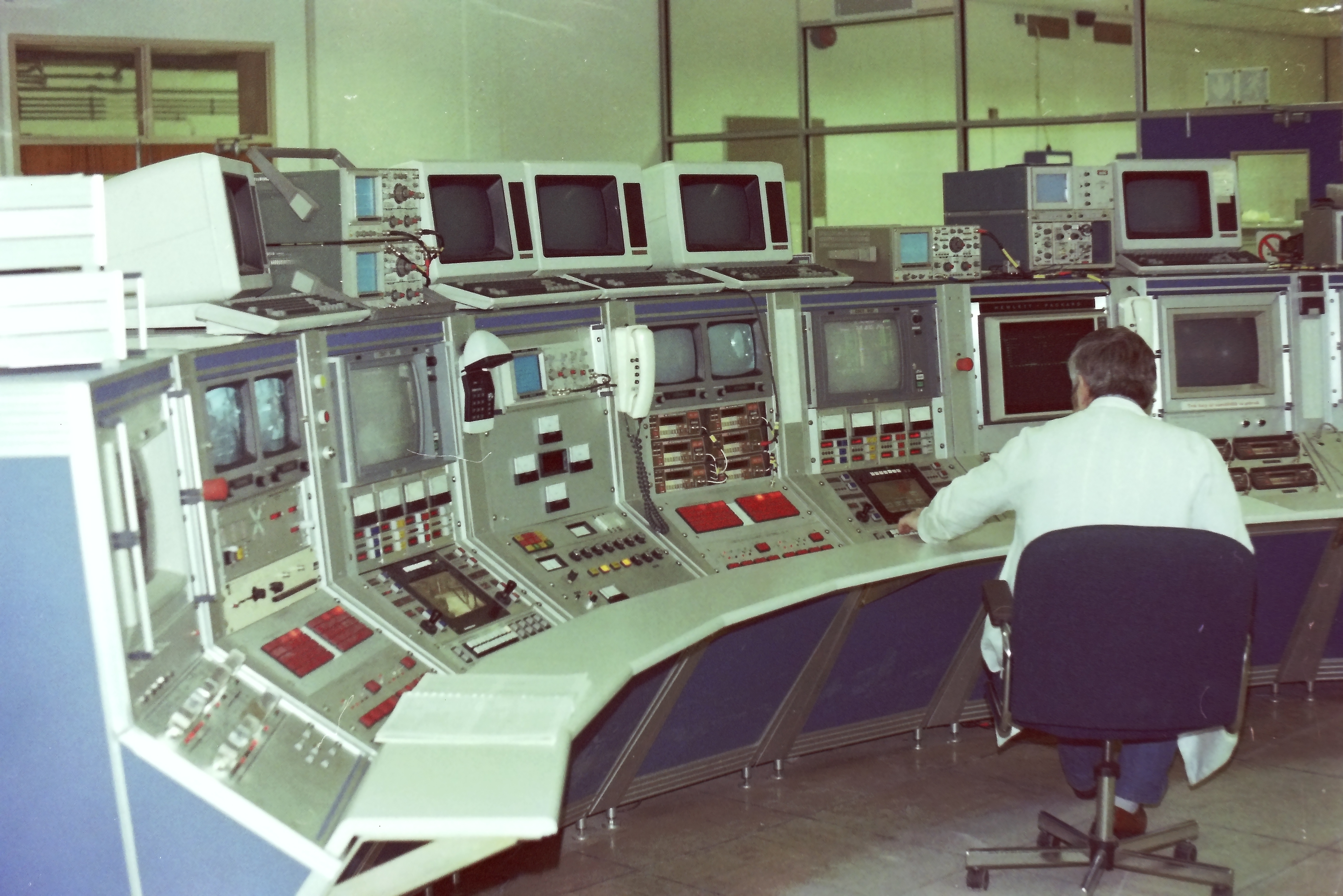 Tour of National Accelerator Centre